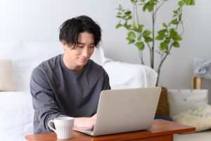 勉強する