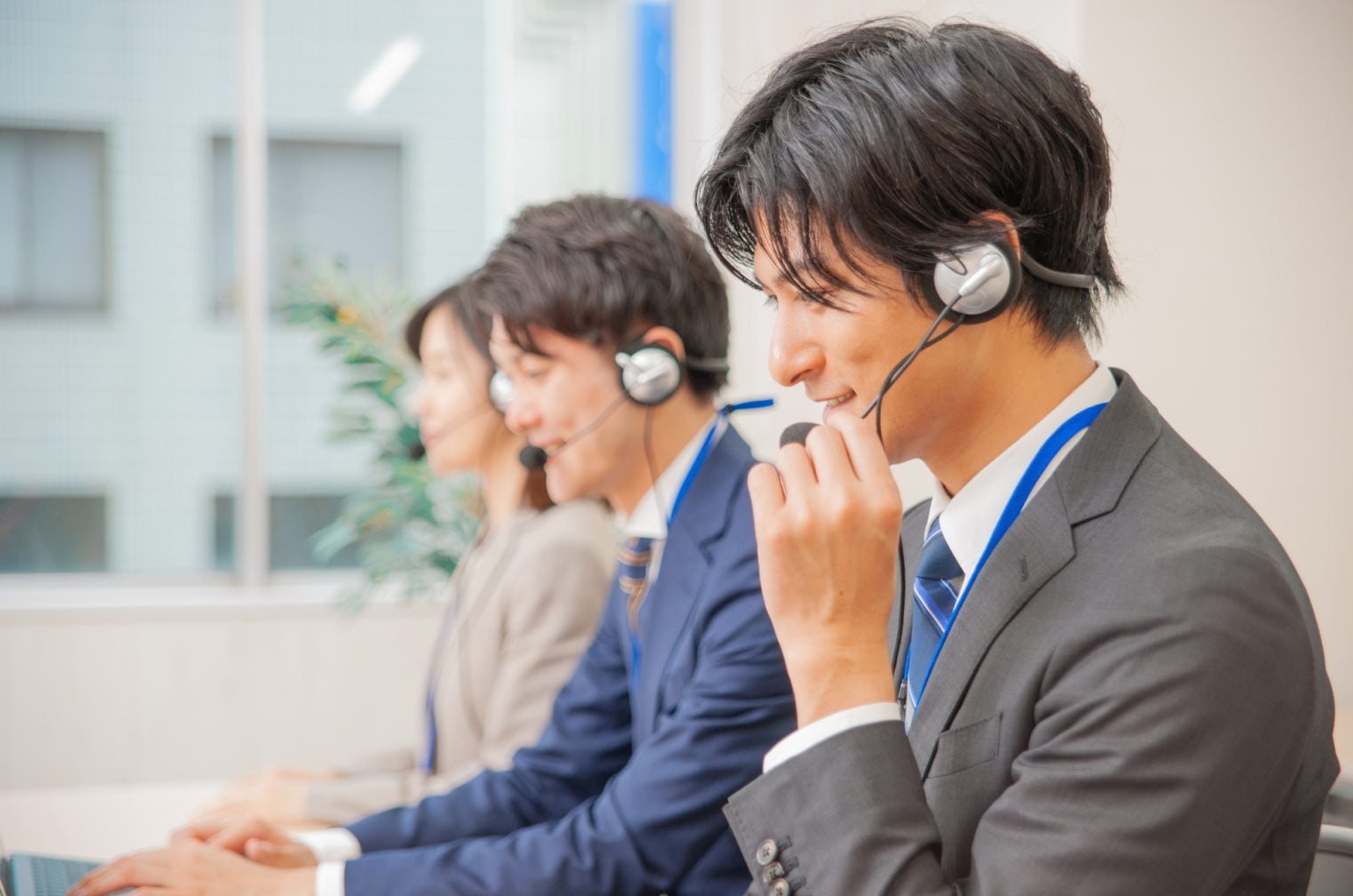 退職代行を使われた企業の反応例!対応の流れや正しい対処法、トラブル事例紹介